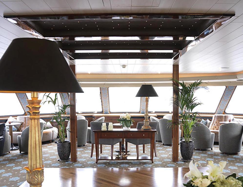 Baxter Hoare Ship Botel Köln